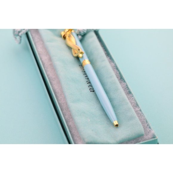Tiffany & Co. Blue with Gold Ribbon Clip Ballpoint Pen Pouch and Box included - Picture 2 of 6